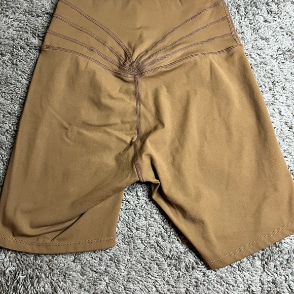Aoxjox Trinity Workout Biker Shorts 6” • Small • Dandelion Brown - Picture 6 of 6